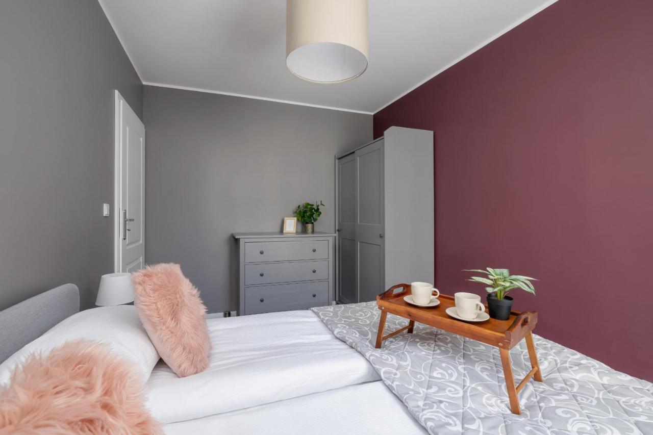 Comfy Pachonskiego With Parking In By Renters Apartamento *