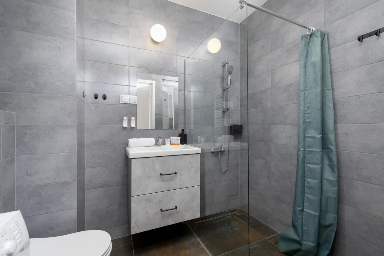 Comfy Pachonskiego With Parking In By Renters Cracovia